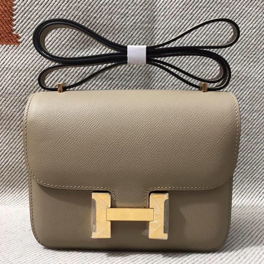 Hermès Luxury Fashion Brand Logo